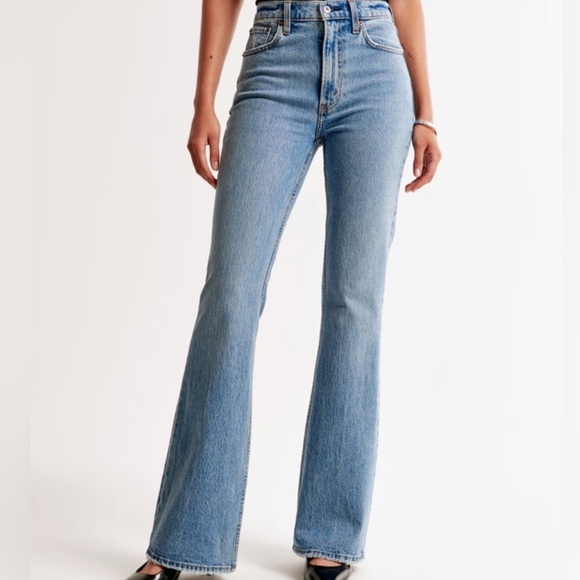 Abercrombie & Fitch Denim - Abercrombie 70s Vintage Flare Ultra High Rise